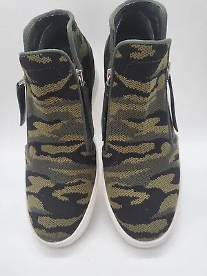 Steve Madden Women's Zip Wedge Sneaker Camo Size 8M • $18