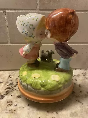 Vintage 1970s Sankyo Japan Music Box Boy Kissing Girl ~Theme From Love Story • $17.95