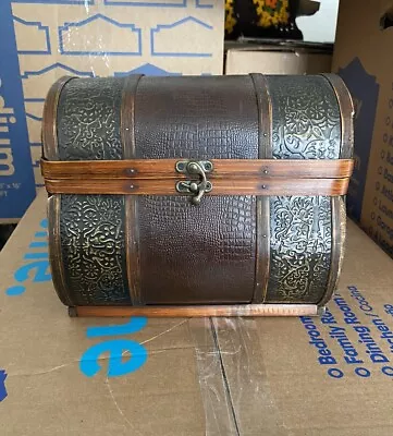 Vintage Sewing Box Or Wood Chest With Brass Metal & Wicker Overlay Designs • $9.99