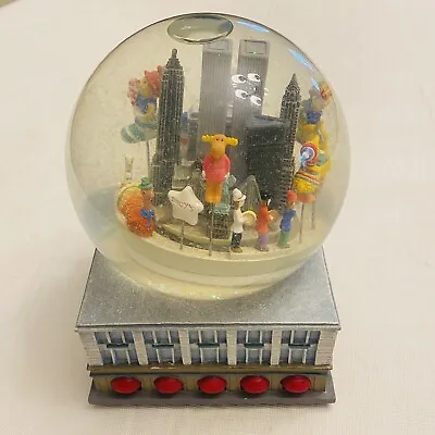 1999 Macy’s Thanksgiving Day Parade Twin Towers Barney Musical Snow Globe READ • $49.99