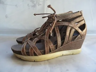 OTBT Nomadic Pewter Bronze Tooled Leather Wedge Lace Up Sandals Zip Sz 7.5 M • $39