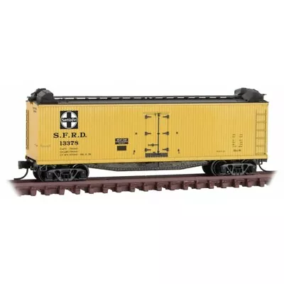 Micro-trains (n) 049 00 910 Atsf 40ft Reefer With Hatch Cover Hoods - New • $26