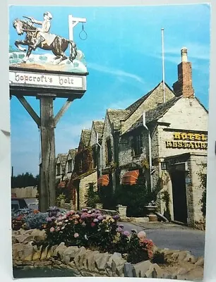 Vintage Postcard Hopcrofts Holt Hotel Steeple Aston 15thC Coaching Inn Oxon  • £5.74
