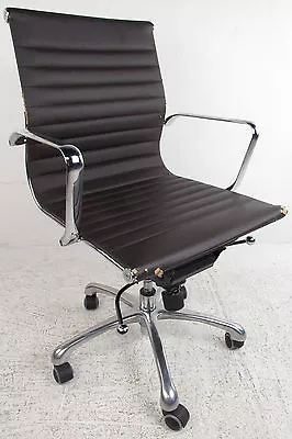 Unique Vintage Five Wheel Adjustable Swivel Office Chair (8441)NJ • $350