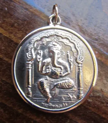 Lord Ganesha Bronze Ancient Hindu Remover Of Obstacles Gold Pendant • $25