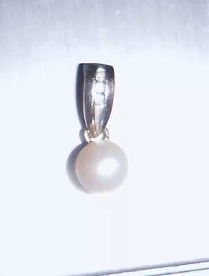Solid 14K White Gold Pearl Diamond Pendant • $49