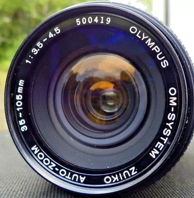 Olympus Zuiko 35-105mm F/3.5-4.5 Manual Focus Zoom Lens OM Mount + Lens Hood. • £49.99