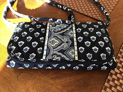 Womens Vera Bradley Nantucket Navy Tri-Fold Wallet Crossbody Purse • $17.50