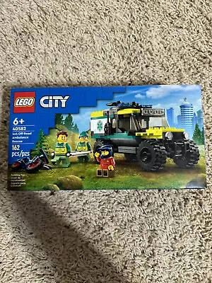 Lego City 40582 4x4 Off Road Ambulance Rescue Set • $19.99