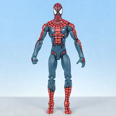 Marvel Legends Universe Series 1 House Of M SPIDER-MAN Complete 3.75  Figure • $19.99