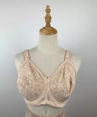 Vintage Size 10 S Hickory Beige Skin Under Wire Coloured Lace Hook Up Bra  • $6