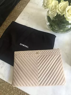 $1000 • Buy Chanel Pouch O Case Clutch