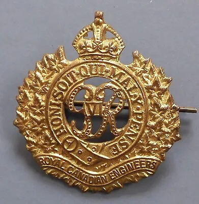 Vintage Royal Canadian Engineers Cap Badge Original WWII King George VI • $15