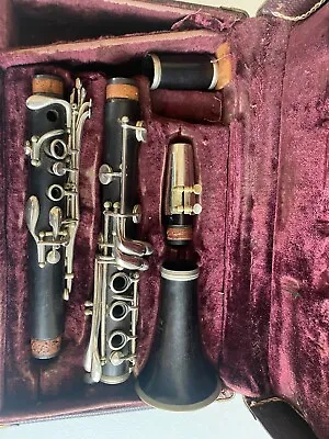 Vintage Conn Victor Wood Clarinet USA  WITH CASE • $119.99