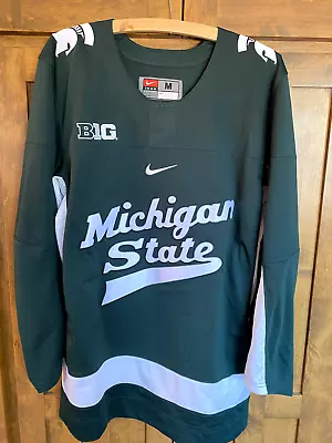 NWOT Michigan State Nike Hockey Jersey - Size Med • $119.99