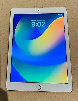 $104 • Buy Ipad 6th Gen Used But In Good Working Order 128GB