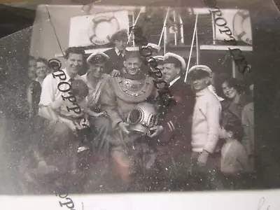 Max Bygraves In A Diving  Suit Gt Yarmouth  Photograph 1950's No 2 • £9.99