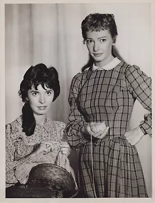 Margaret O'Brien + Jeannie Carson (1949) 🎬⭐ Original Vintage Photo K 282 • $19.99