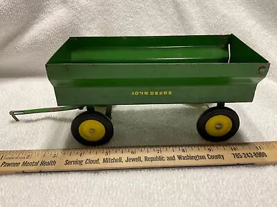 Vintage Ertl John Deere Flair Box Grain Wagon 1:16 Scale • $19.95