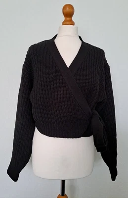 £16 • Buy H & M Black Knitted Wrapover Cardigan Size XS