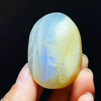 39g Natural Blue Flash Sable Moonstone Palm Reiki Gem Stone Healing • $4