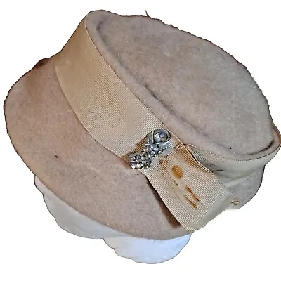 Vintage Women's Ladies Brushed Felt Hat Bow Rhinestone Beige • $80