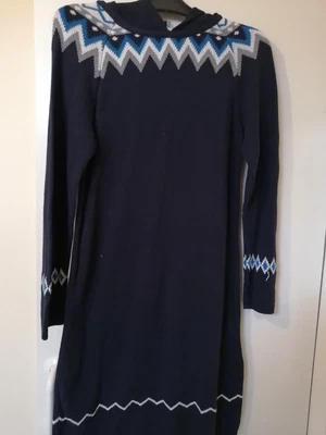 £15 • Buy Jumper Dress Hooded 14