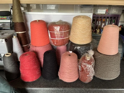 £15 • Buy Knitting Machine Wool Cones Mixed Lots Of 20 Cones