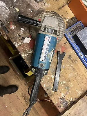 MAKITA 230mm DISC CUTTER • £50