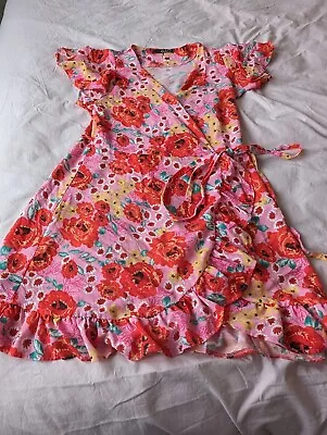 Quiz Pink Floral Wrap Dress Size 10 • £4