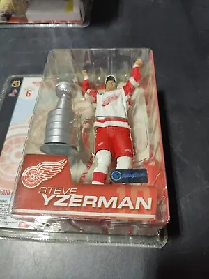 Steve Yzerman Detroit Red Wings White Jersey NHL Series 6 McFarlane • $29.99