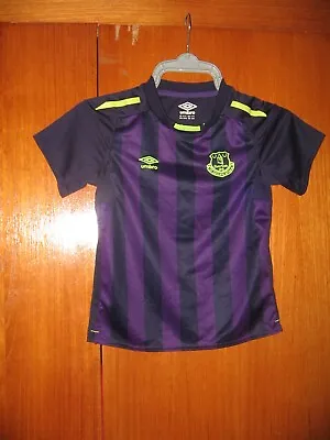 Everton Football Shirt Umbro Purple Away Shirt Size Age 6-7 Years 122cm • £3.99