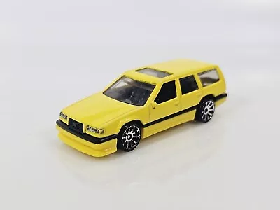 Hot Wheels Wagons Volvo 850 Estate Yellow Mint Loose  • $7.25