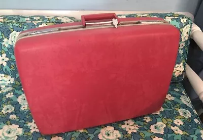 Vintage Royal Traveler Medalist PINK Luggage Hard Suitcase With Keys LARGE • $80