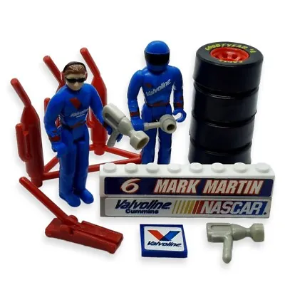 Vtg 1999 Mega Bloks 9916 NASCAR Mark Martin #6 Valvoline Car Pit Crew Figure Lot • $12.95