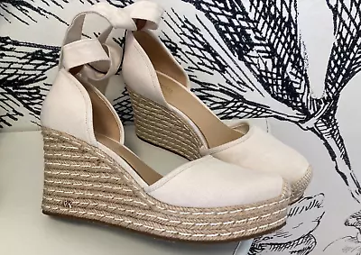 MICHAEL Michael Kors Wedge Espadrille Closed Toe 10 Cream Canvas SHOES • $59