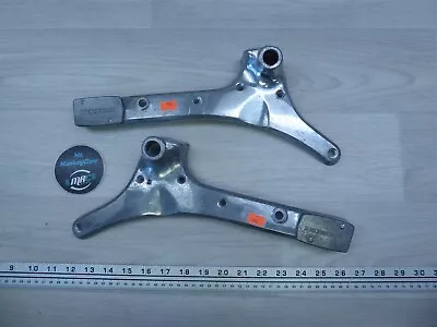 1963 Honda CA77 Dream H1486) Left Right Rear Fender Mount Brackets Set / Emblems • $38.49