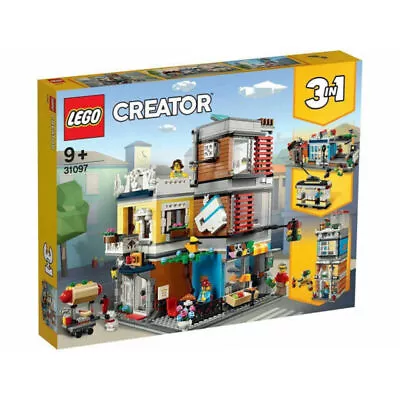 LEGO CREATOR: Townhouse Pet Shop & Café (31097) • $173