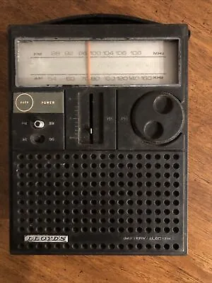 Vintage Lloyd's 1970's Model No NN-7397 Series 266A AM FM Portable AC/DC Radio • $31