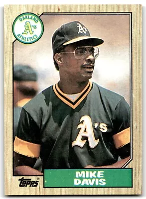 1987 Topps Mike Davis Oakland Athletics #83 • $0.99