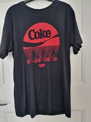 Stranger Things / Coke Exclusive Netflix Unisex T-Shirt - Size Small • £3.50