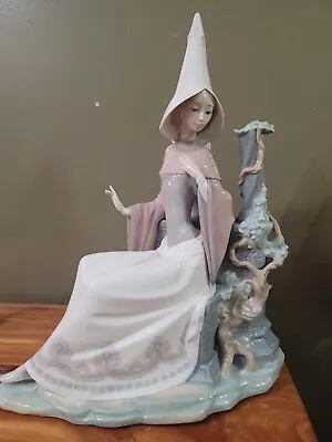 Large Lladro Figurine 4928  Medieval Lady  No Roses Ret. 1980 14.75  Tall Rare  • $298