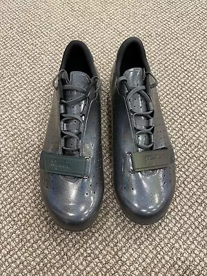 Rapha Classic Carbon Road Shoes - Limited Edition • $200