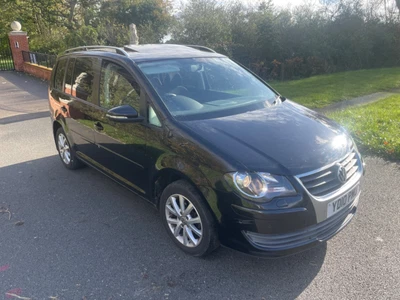 2010(10) Volkswagen Touran Match 2.0Tdi Dsg Automatic 7 Seater - Sat Nav & A/C • £3500