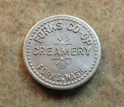 Forks Wash.    Forks  Co-op   Creamery  1  Pint  Milk    Washington    Token • $0.99