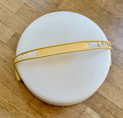 $13.75 • Buy Vintage Tupperware Cake/Pie Carrier Taker 10  Dome Round Harvest Gold 719-2