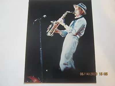 $18 • Buy DAVID BOWIE Original 8  X 10  Photo Live In Concert 1983 Playing Saxophone #2
