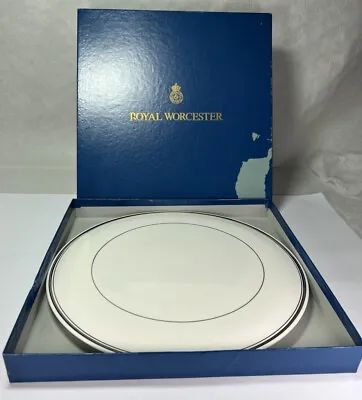 £17.50 • Buy Royal Worcester 'Silver Jubilee' Cake Serving Plate 11 Inches Boxed. Fantastic!