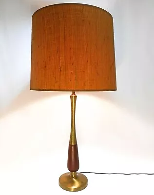 Mid-20th C American Vint Brass/tapered Walnut Elec Table Lamp W/orig Harp/finial • $467.50