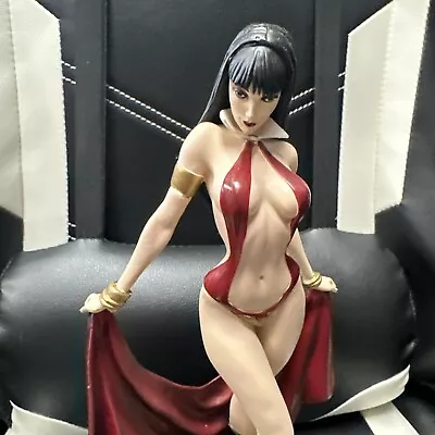 Women Of Dynamite Vampirella Statue J. Scott Campbell • $140